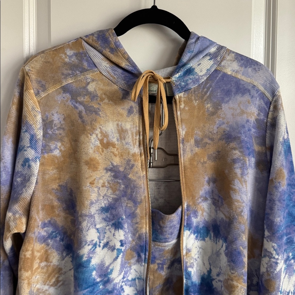 LOGO matching tie dye hoodie and crop pants. Waffle Knit.
NWOT. - Picture 4 of 14